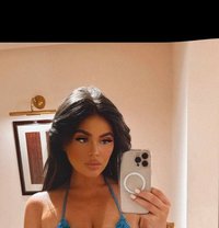 Lina - escort in Madinah