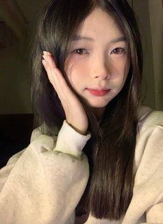 Lina - escort in Dubai Photo 5 of 6