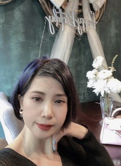 Lina - escort in Hanoi Photo 6 of 6