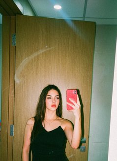 Lina18age - puta in Sharjah Photo 2 of 6