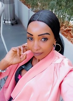 Linah lyn - puta in Nairobi Photo 5 of 8