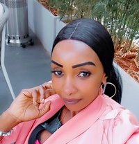 Linah lyn - puta in Nairobi