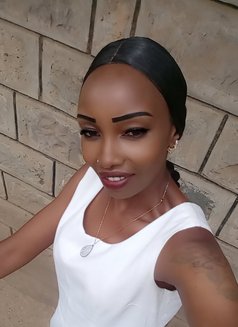 Linah lyn - puta in Nairobi Photo 9 of 10