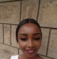 Linah lyn - puta in Nairobi