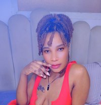 Linah - escort in Riyadh Photo 1 of 4