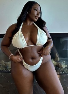 LINAH 🩷 - escort in Doha Photo 4 of 7