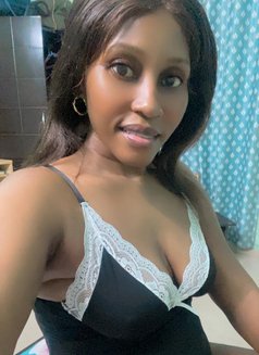 Linah - escort in Hyderabad Photo 3 of 4