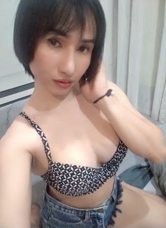 Linda - masseuse in Bangkok Photo 3 of 3