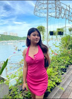 Linda anal 19 - Transsexual escort in Bangkok Photo 8 of 10