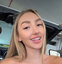 Linda - escort in Al Juffair