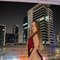 Linda - puta in Dubai Photo 3 of 9