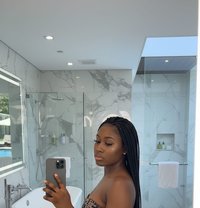 Linda - masseuse in Muscat