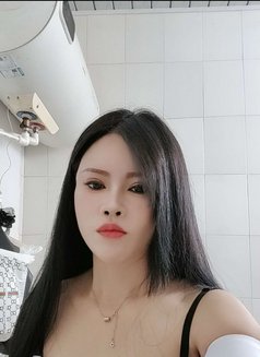 Linda - escort in Okinawa Island Photo 8 of 9