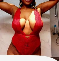 Linda the Girlfriend experience - escort in Dubai Photo 5 of 18