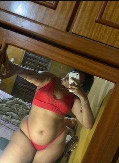 Linda - escort in Okinawa Island Photo 2 of 3