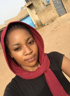 Linda - escort in Doha Photo 1 of 1