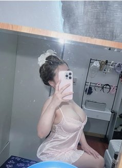 Linda - escort in Hyderabad Photo 3 of 6