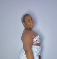 Linda - escort in Riyadh