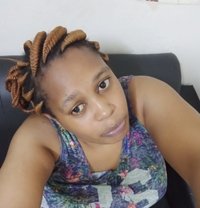 Linda - escort in Doha