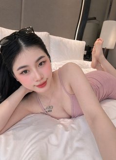 Linda Full service - escort in Singapore Photo 9 of 10