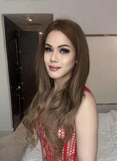 Linda Hot Fun - Transsexual escort in Abu Dhabi Photo 3 of 5