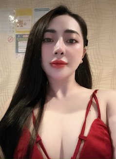 Linda in Bangkok now - escort in Bangkok Photo 4 of 12