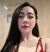 Linda in Bangkok now - escort in Bangkok Photo 4 of 12