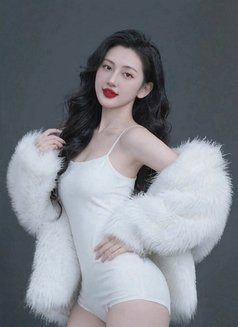 Linda in Bangkok now - escort in Bangkok Photo 10 of 12