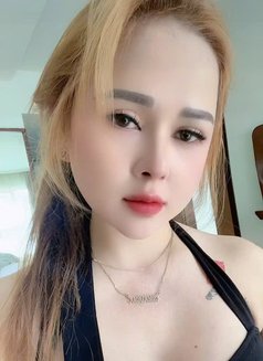 Linda Incall+outcall - escort in Al Manama Photo 4 of 5