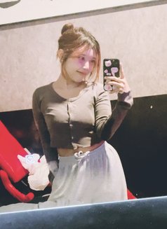 Linda - puta in Hong Kong Photo 1 of 3