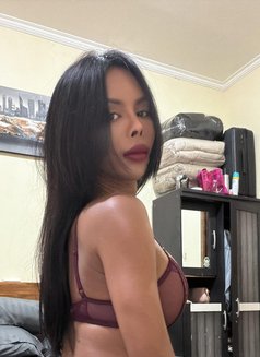 Linda - Transsexual companion in Bali Photo 2 of 10