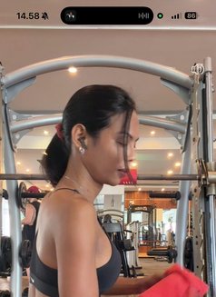 Linda - Transsexual companion in Bali Photo 5 of 10