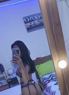 Linda - Transsexual escort in Hong Kong Photo 4 of 13