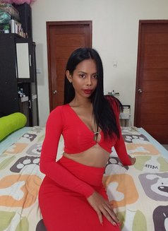 Linda - Transsexual escort in Hong Kong Photo 13 of 13