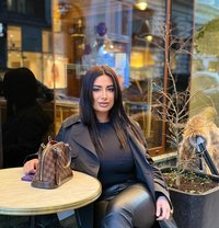 Linda - escort in Vienna