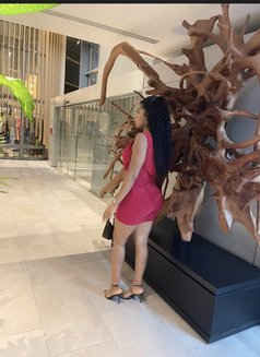 Linda - escort in Cape Town Photo 3 of 6