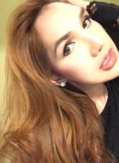 LINDA - puta in İstanbul Photo 10 of 10