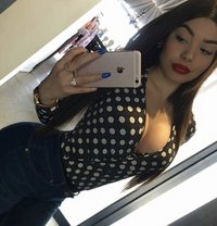 Yara Alhanouf - puta in Beirut Photo 6 of 6