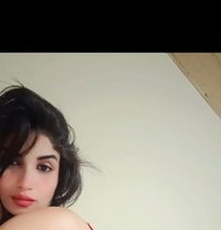 Linda Lebanese girl - puta in Beirut Photo 2 of 7