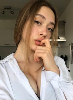 Linda Mauritius 1 - escort in Mauritius Photo 1 of 3