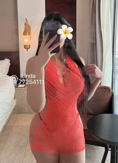 LINDA SS - escort in Muscat Photo 7 of 19