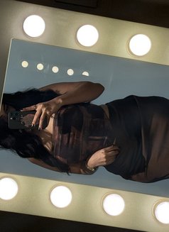 Linda - escort in Dubai Photo 3 of 5