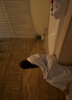 Linda - escort in Dubai Photo 5 of 5