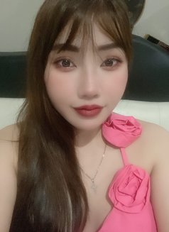 Linda Muscat - escort in Muscat Photo 4 of 5