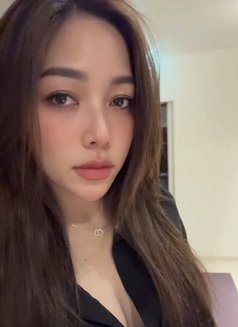 Linda Ngo - escort in Şalālah Photo 2 of 3