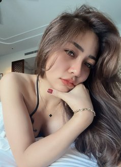 Linda Ngo - Male escort in Şalālah Photo 1 of 4