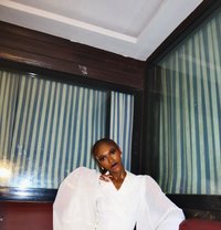 Linda - Transsexual escort in Accra Photo 1 of 18