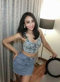 Linda Oppo Seeking Big Cock! - Acompañantes transexual in Jakarta Photo 4 of 8