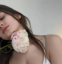 Linda - escort in Al Sohar