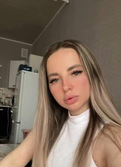 Linda - escort in Khobar Photo 1 of 4